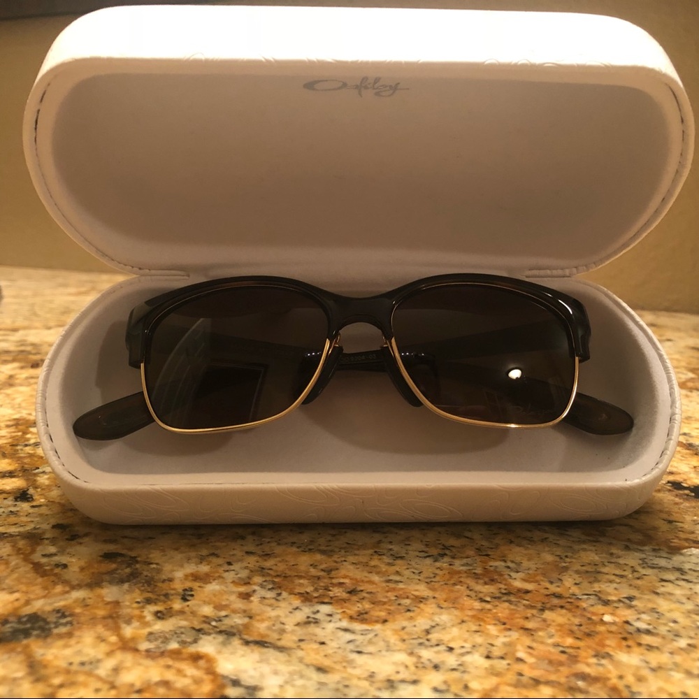 Polarized Oakley Sunglasses